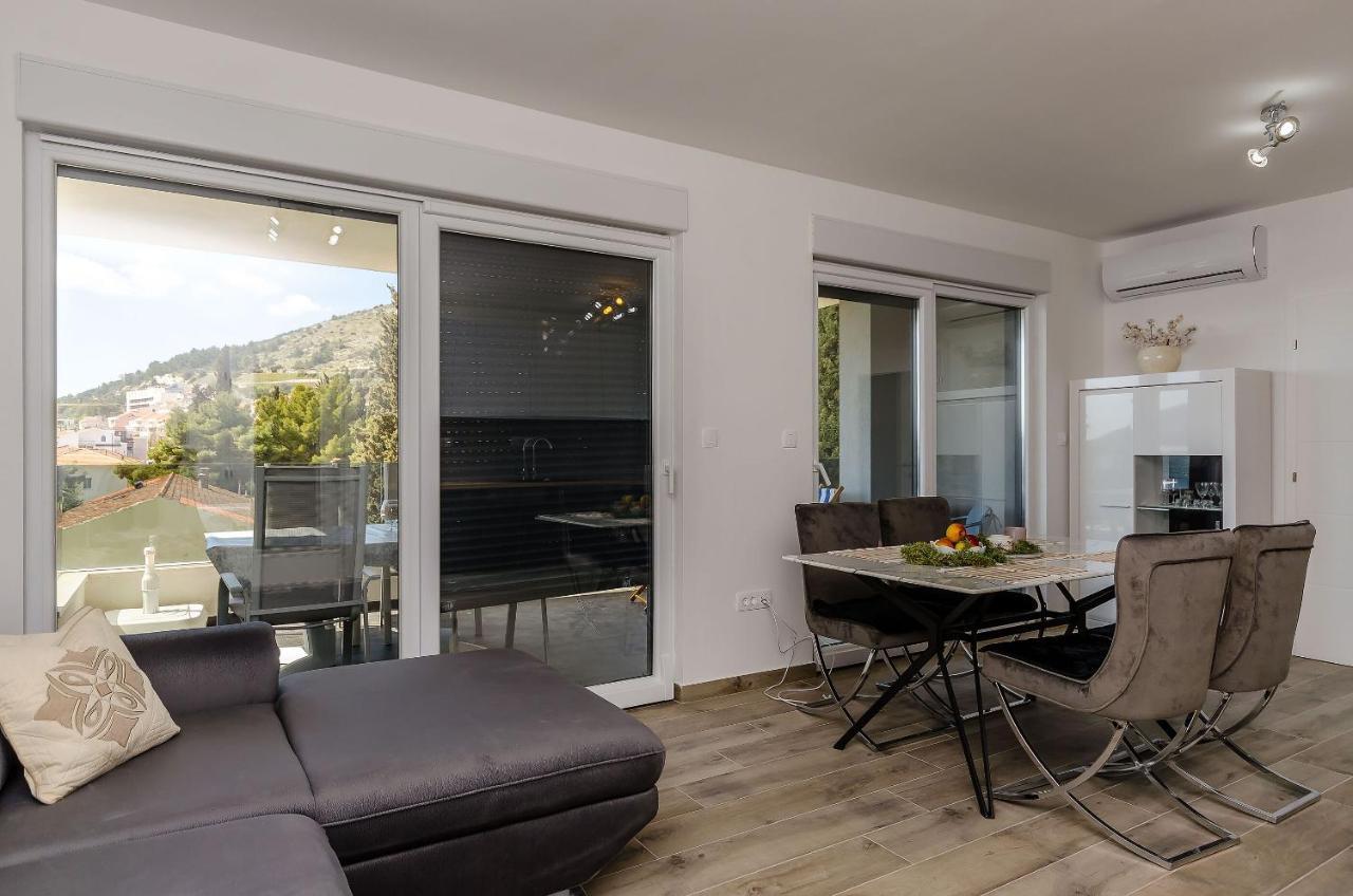 Apartment Rozalia Trogir Exteriör bild